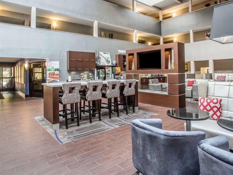 Quality Suites Nashville Airport Extérieur photo