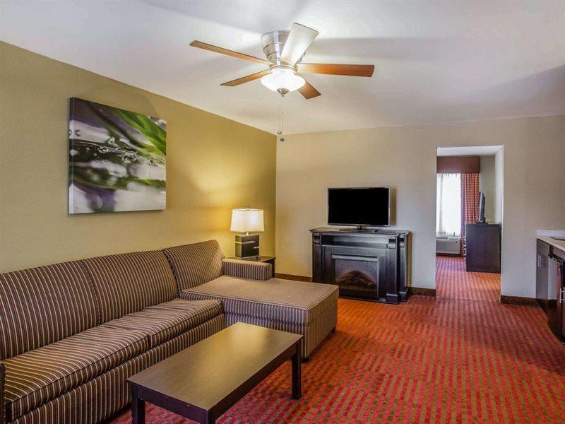 Quality Suites Nashville Airport Extérieur photo