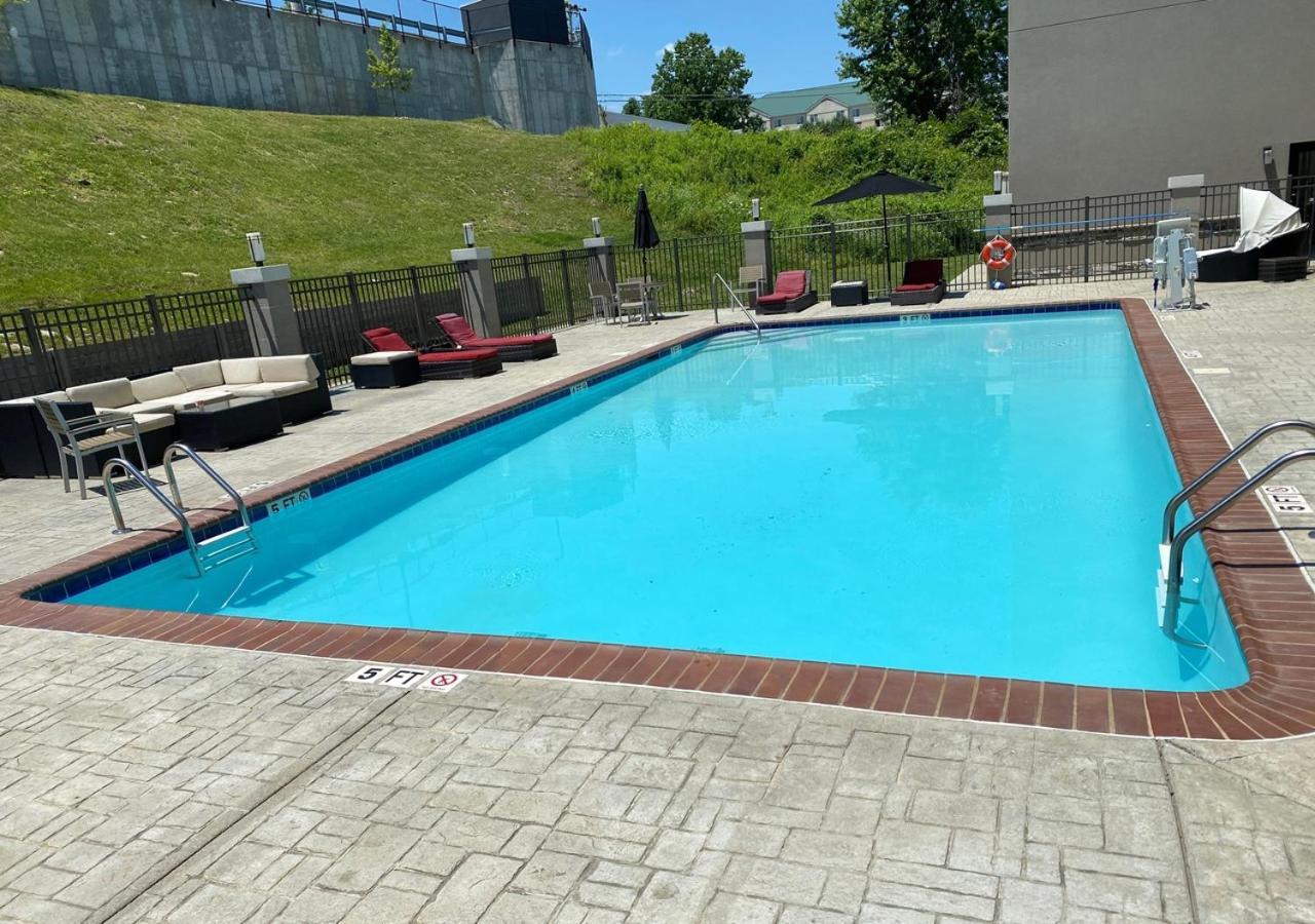 Quality Suites Nashville Airport Extérieur photo