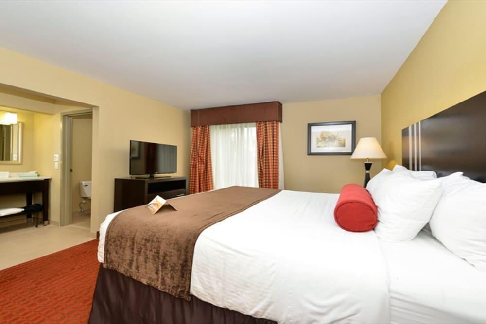 Quality Suites Nashville Airport Extérieur photo
