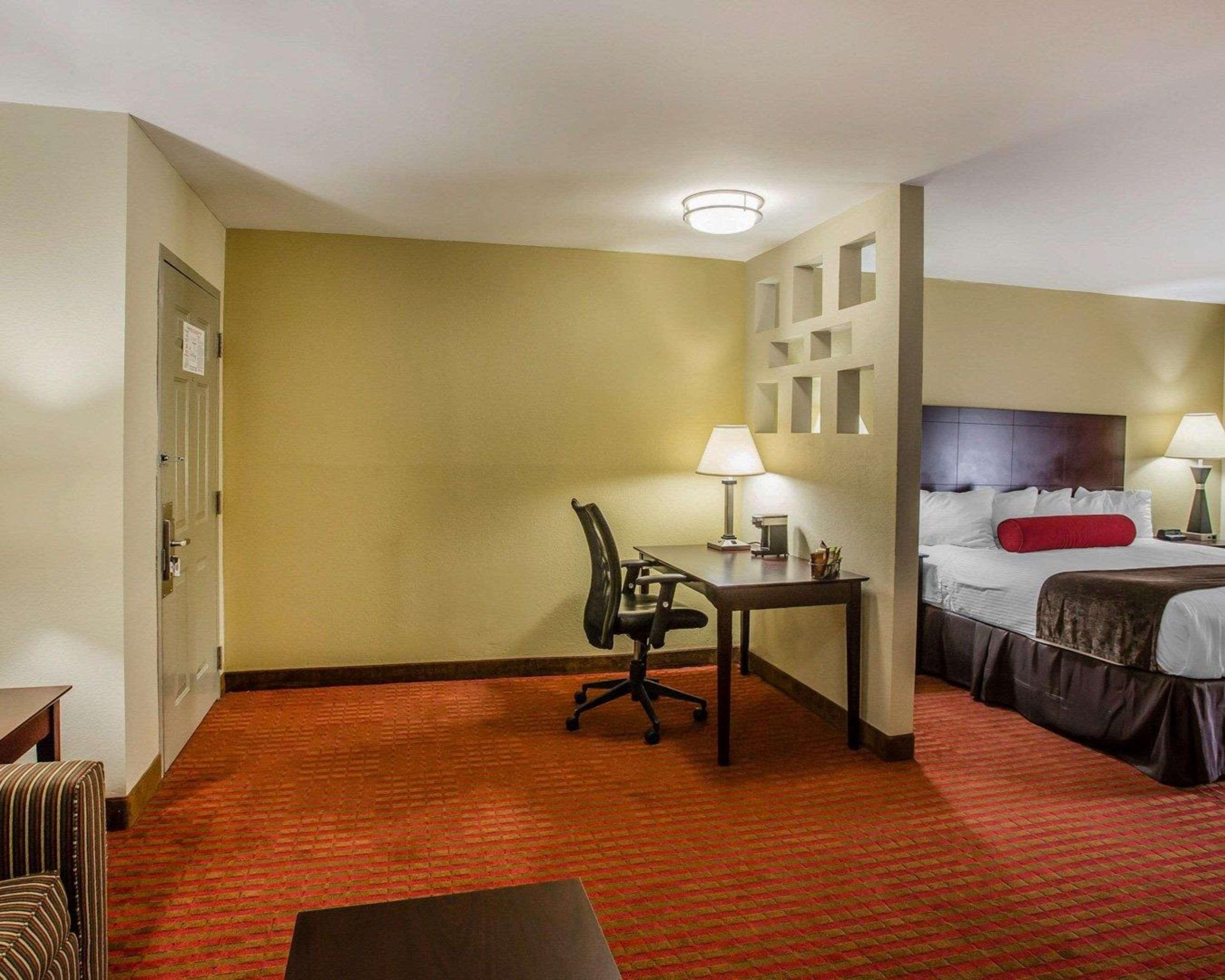 Quality Suites Nashville Airport Extérieur photo