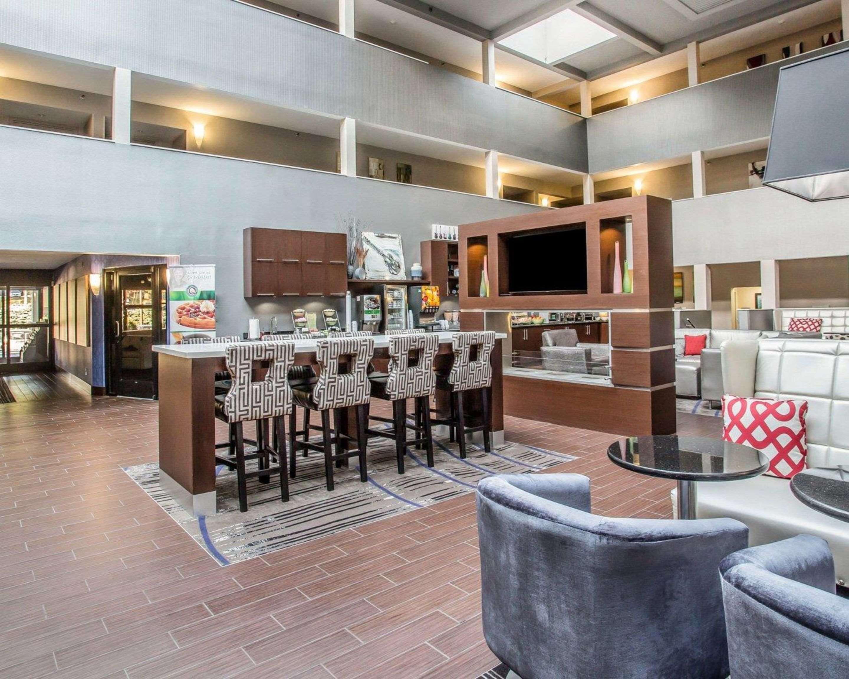 Quality Suites Nashville Airport Extérieur photo